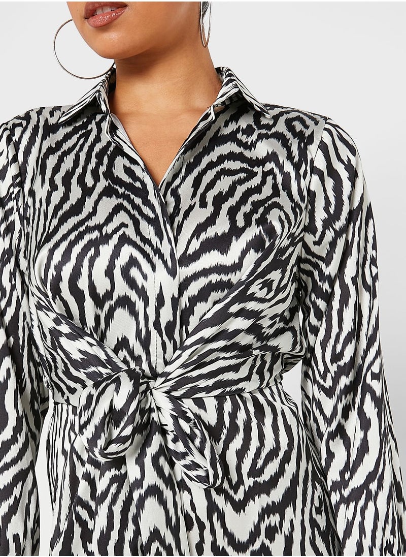 boohoo Front Knot Printed Shirt Dress  - Image 3