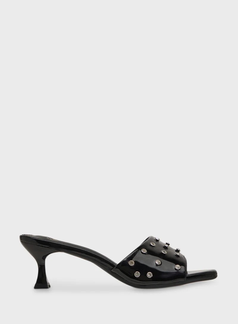 جينجر Studded Heeled Sandal