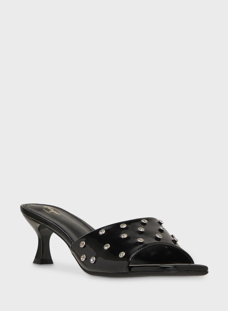 جينجر Studded Heeled Sandal