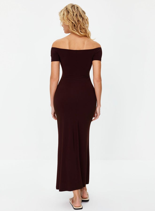 trendyol Brown Carmen Collar Fitted/Fitted Flexible Knitted Maxi Pencil Dress - Image 5