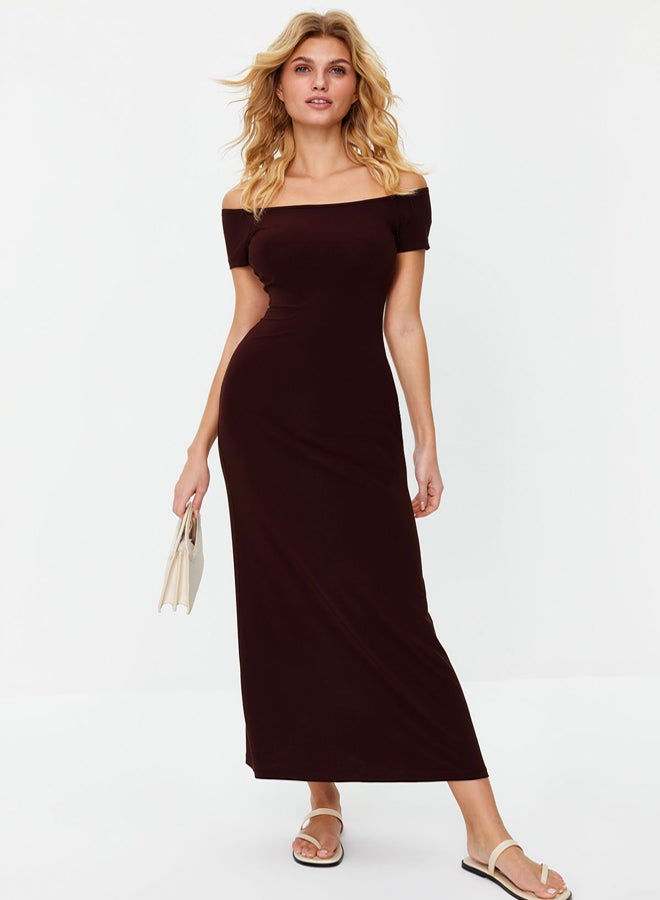 trendyol Brown Carmen Collar Fitted/Fitted Flexible Knitted Maxi Pencil Dress - Image 1