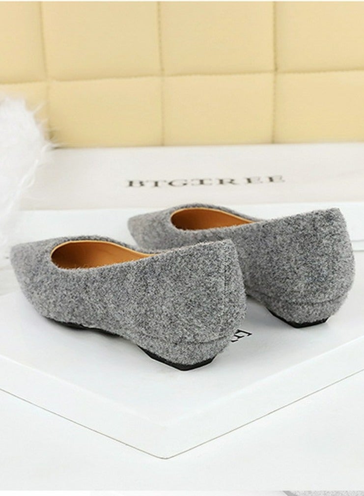 BIGTREE Women's Low Heel Wedge Pumps Comfortable Closed Pointed Toe Shoes Light Grey - Image 3