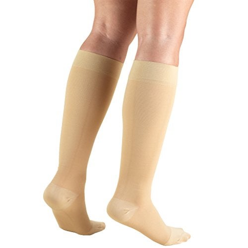 Truform 20-30 mmHg Compression Stockings for Men and Women, Knee High Length, Closed Toe, Beige, Medium - Image 2