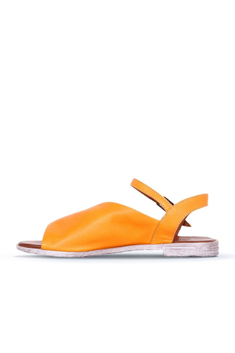 Bueno Easy Wear Flat Sandal - Image 3