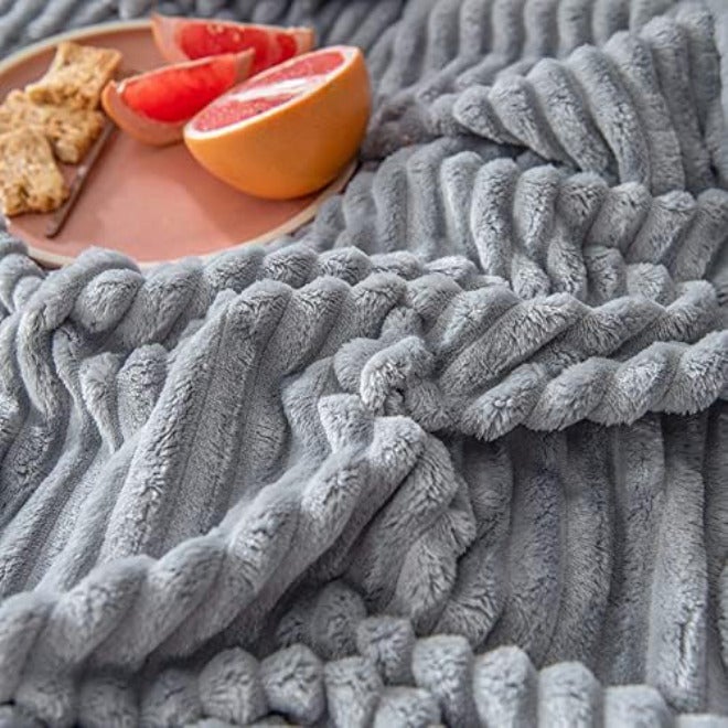 Flannel Blankets for Beds Soft Warm Coral Fleece Throw Blanket Gray Yellow Green Color Single Layer Bedspreads Home Bedding(Model 5) - Image 4
