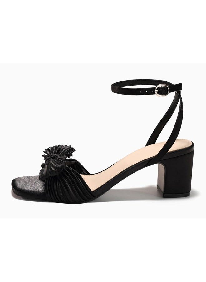 Coutgo Womens Pleated Bow Sandals Block Low Heel Wedding Bride Shoes Open Toe Ankle Strap Dressy Sandals, Black, 6 - Image 4