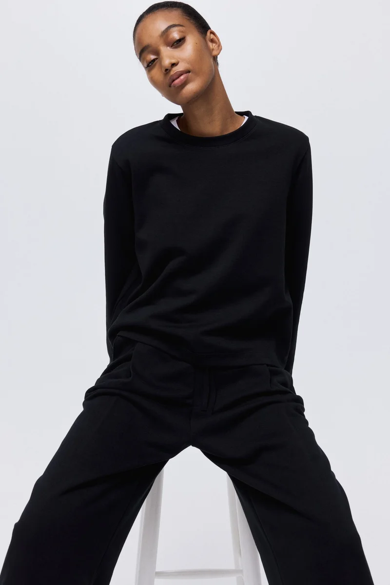 اتش اند ام بلوزة محبوكة