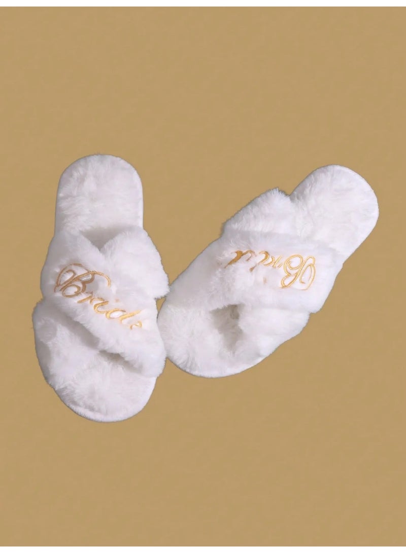 زينه عروس شبشب نسائي مصنوع من الفرو الناعم للعروس مطرز بكلمة عروس باللون الذهبي مناسب لتجهيزات يوم العرس ، حفلات توديع العزوبيه وجلسات تصوير العروس المقاس (40-41) - Image 4