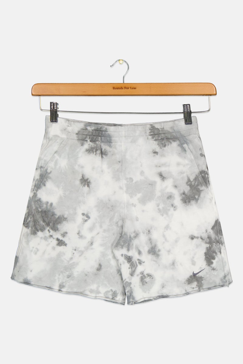 Nike شورتات خارجية للفتيات، مقاس قياسي، متعددة الألوان - Image 1