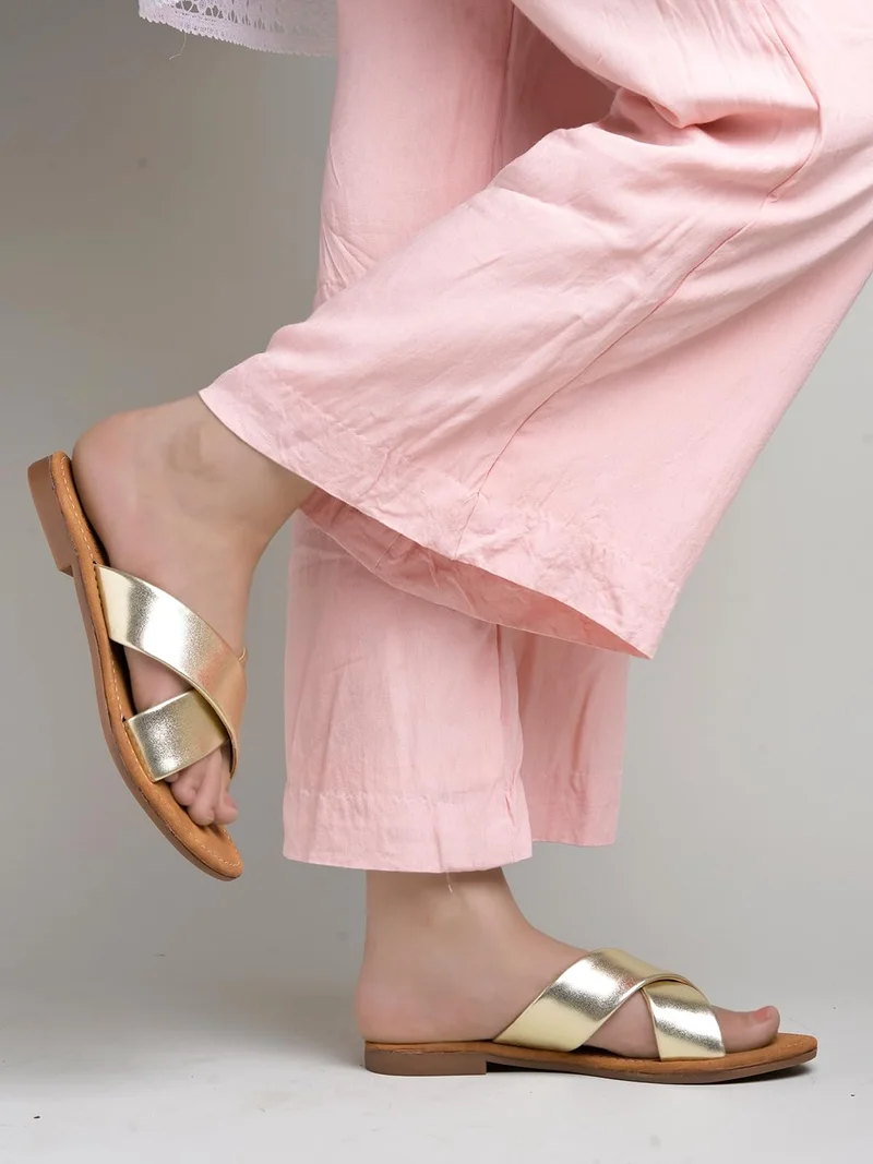 شوتوبيا Shoetopia Women’s  Flat Sandals with Cross Strap Design | Stylish Casual Slip-On Flats for Daily Footwear & Ethnic Outfits