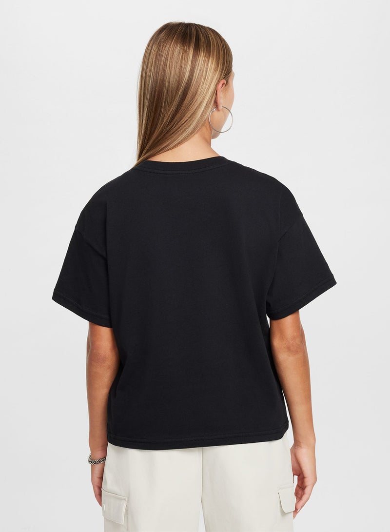 Nike Boxy Essential Logo T-Shirt - Image 2