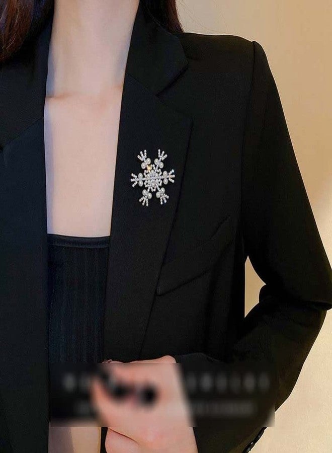 OIDIMS Winter Snowflake Brooch Pin Lapel Pins Pearl Flower Brooches Charms Badges for Clothing Bags Hat Suit Tie Accessory Collar Dress Decoration Jewelry Fashion Rhinestone Crystal Corsages Scarf Clip Crystal Festive Holiday Gift For Women Girls New Year Party Celebration - Image 3