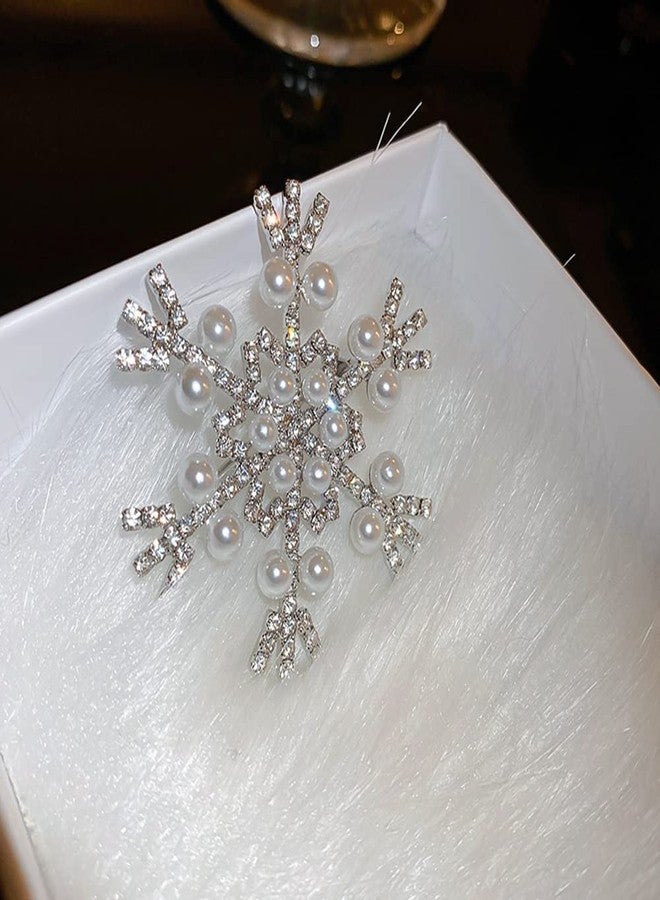 OIDIMS Winter Snowflake Brooch Pin Lapel Pins Pearl Flower Brooches Charms Badges for Clothing Bags Hat Suit Tie Accessory Collar Dress Decoration Jewelry Fashion Rhinestone Crystal Corsages Scarf Clip Crystal Festive Holiday Gift For Women Girls New Year Party Celebration - Image 4