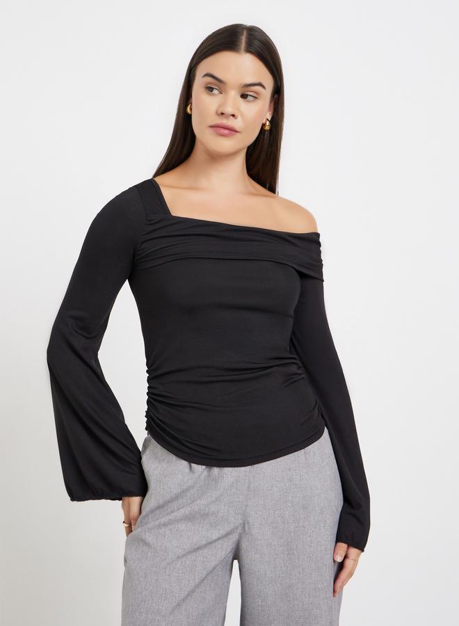 ستايلي بلوزة محبوكة بياقة غير متماثلة الطول - Image 1