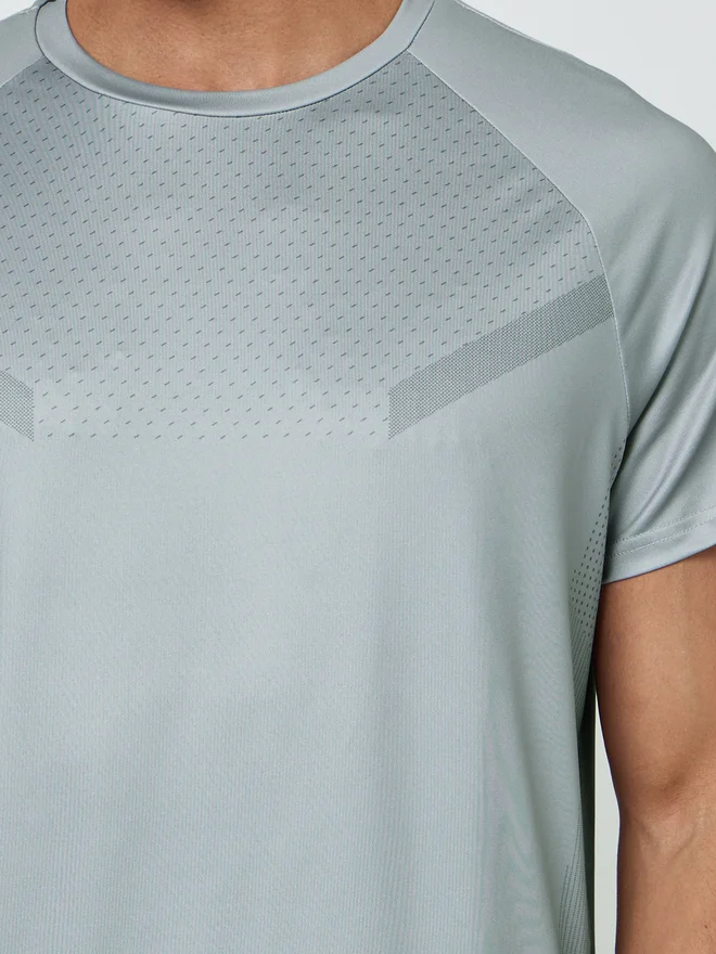 Styli Active grey Styli Men Raglan Sleeve Training T-Shirt for Men | Best Price UAE
