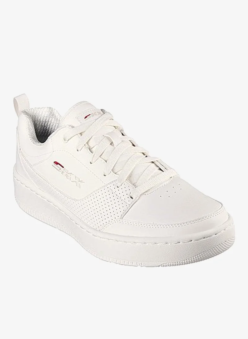 سكيتشرز ملعب رياضي ٩٢