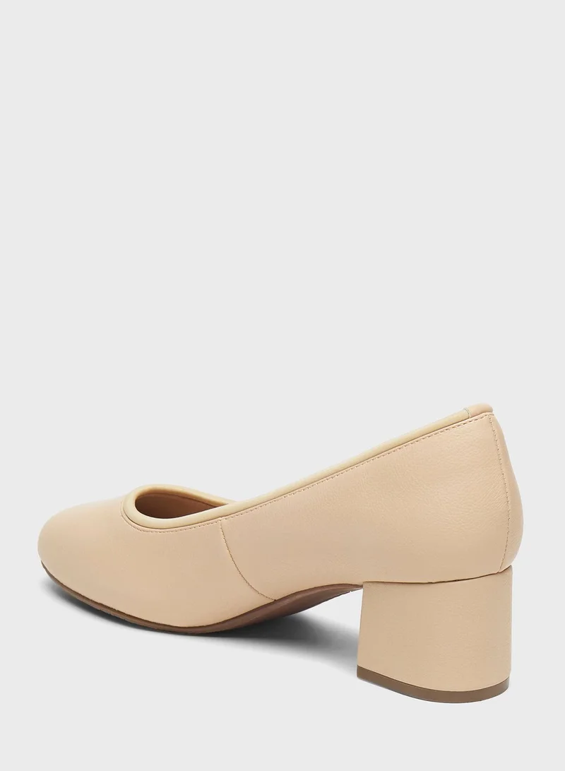 Le Confort Block Heel Pumps
