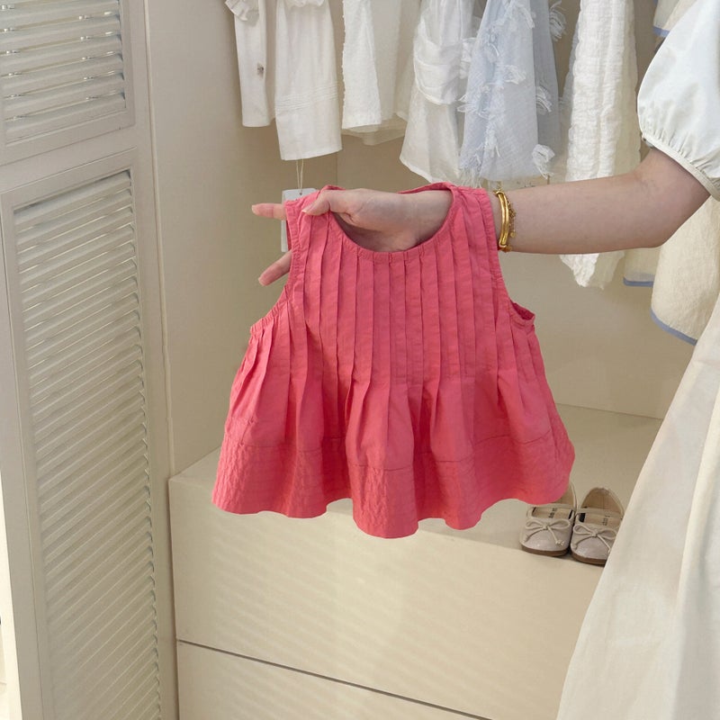 Cream Set 2024 Summer New Elegant Childrens Vest Wide Leg Pants Two-Piece Western Style Girls Clothes small red vest
