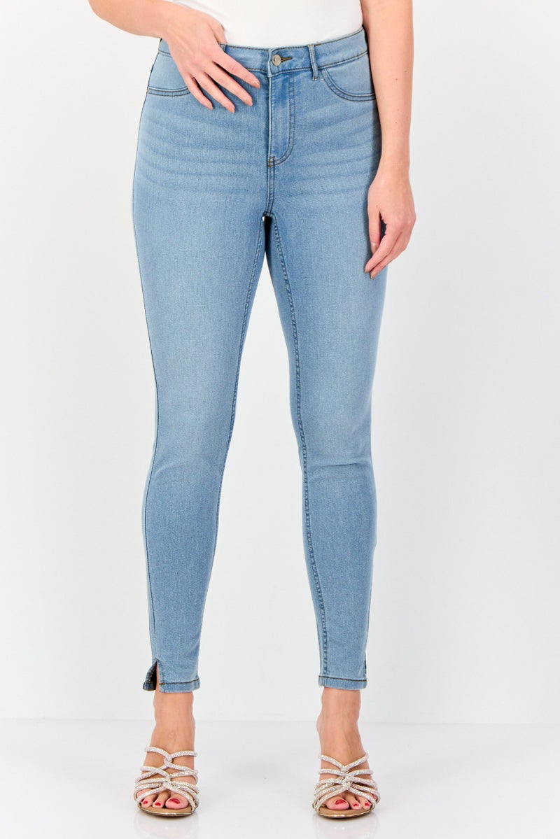 VERO MODA I Scenery by Vero Moda Women Skinny Fit Washed Stretchable Jeans, Light Blue - Image 1