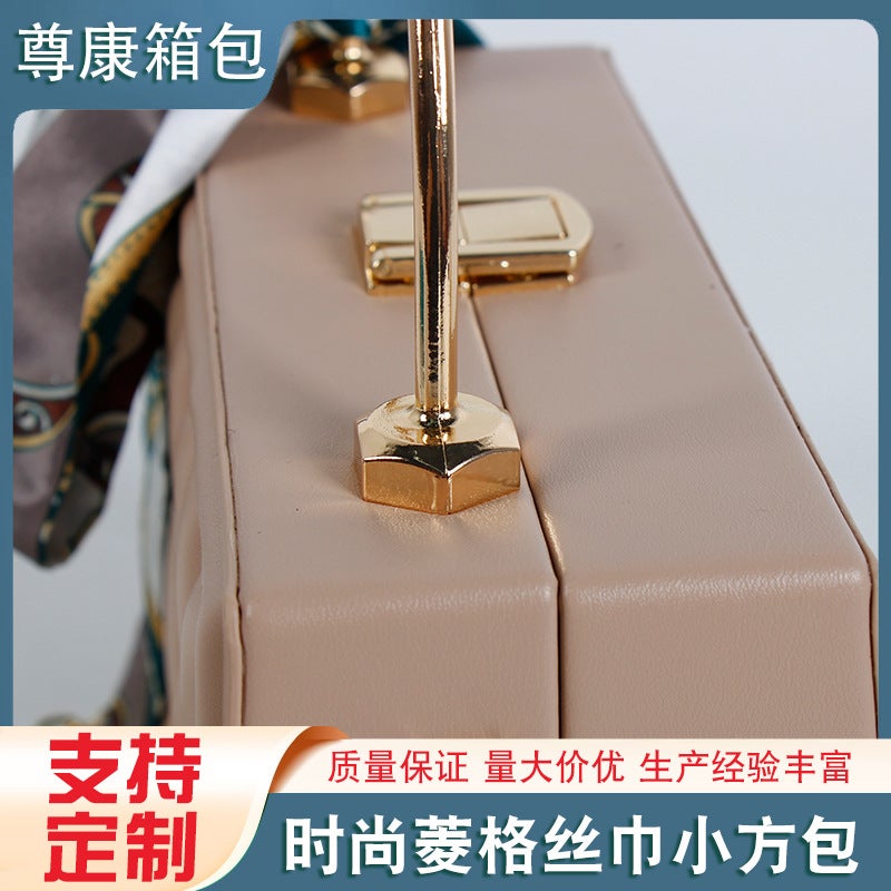 Korean Style All-Match Scarf Small Sachet High-End Sense Exquisite All-Match Handbag Embroidered Shoulder Crossbody Bag - Image 5