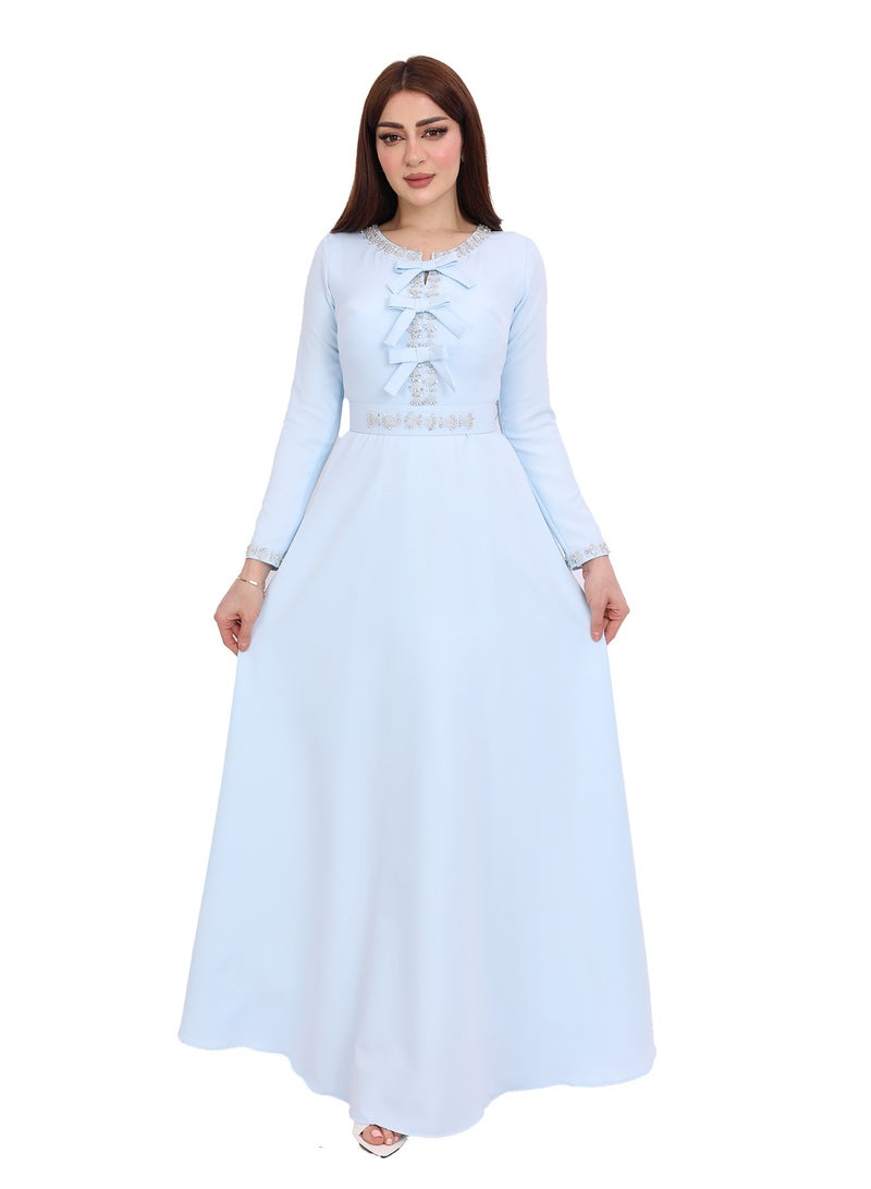Modern Design Elegant long dress. Get ready for occasions with a unique look with this long evening dress designed in a style that combines elegance and femininity. - Image 1