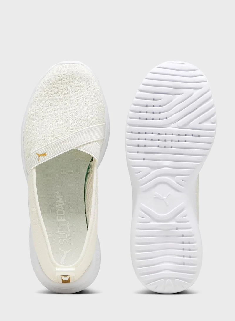 PUMA Adelina Regent Romance