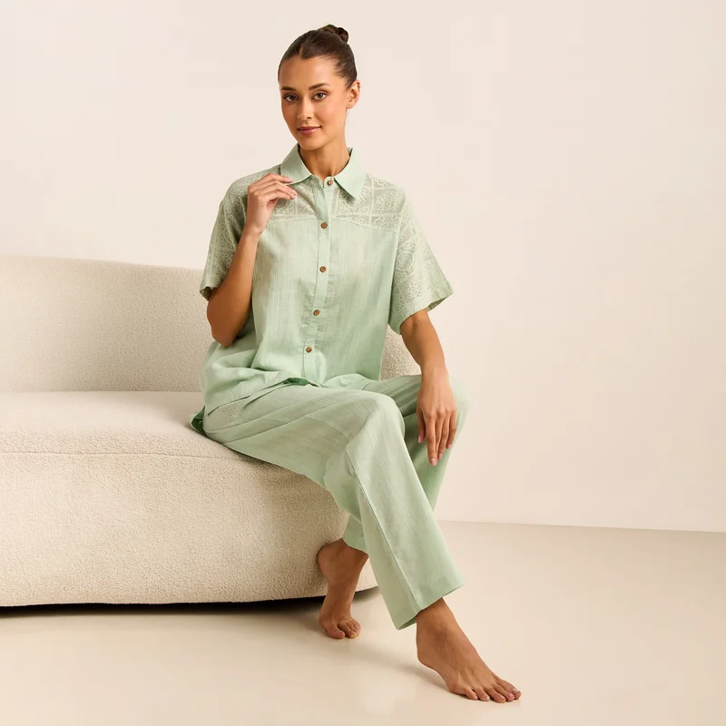 سبلاش فيڤ Crochet Detail Shirt and Pyjama Set