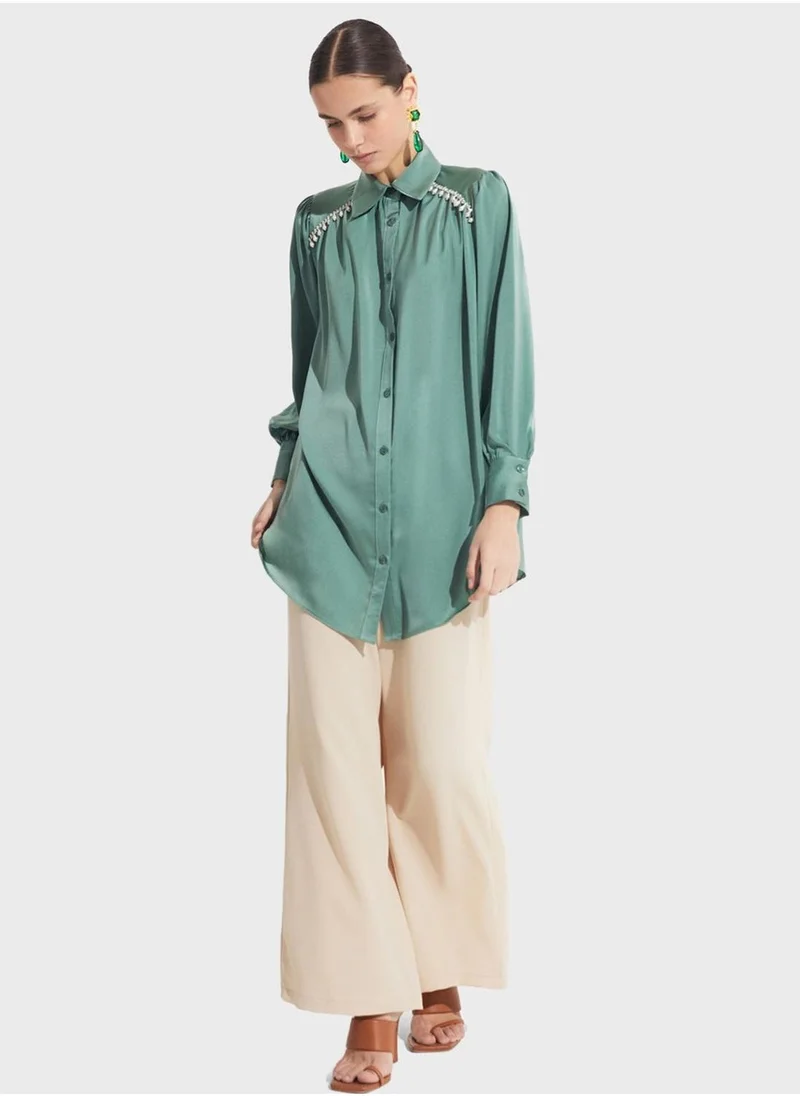 JUNE Embroidered Neck Button Down Shirt