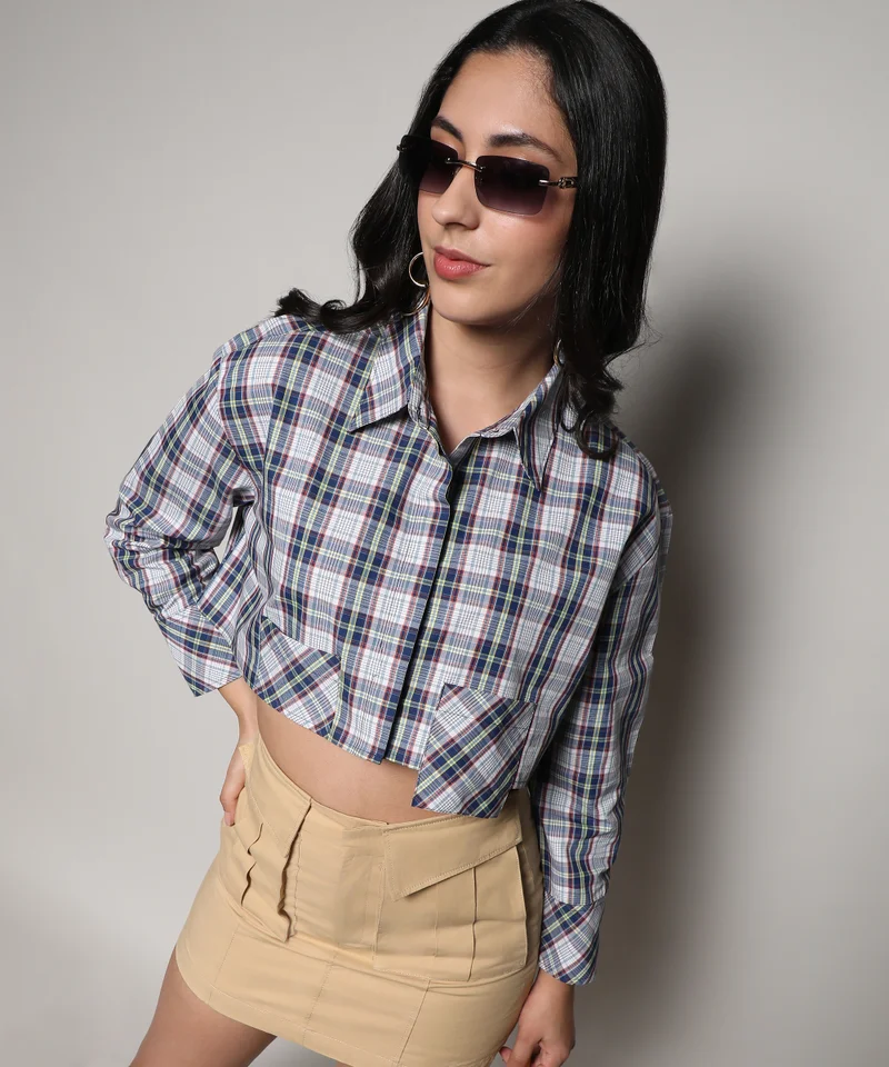 Campus Sutra Women's Indigo Blue & Ivory White Tartan Plaid Crop Shirt