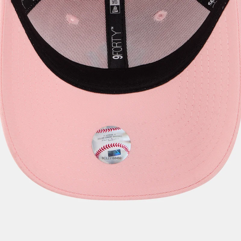 New Era Pink Women's MLB New York Yankees Essential 9FORTY Cap for Women | Best Price UAE