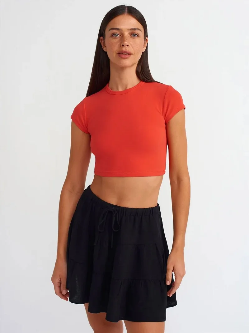 Dilvin DILVIN Women's Crop Slim-Fit Crew Neck T-Shirt