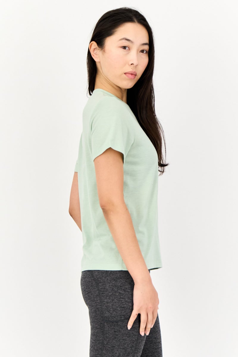 Reebok تي شيرت تدريب قصير الأكمام للنساء، أخضر مريمي - Image 2