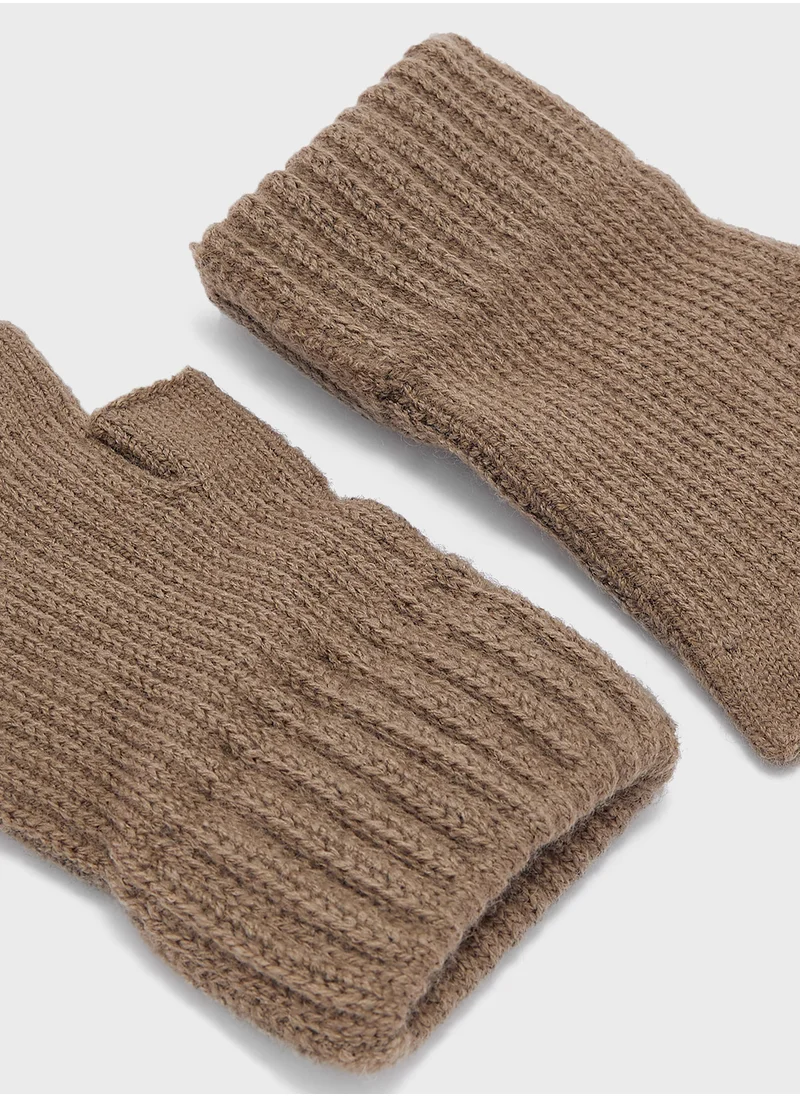 Seventy Five Knitted Half Finger Gloves