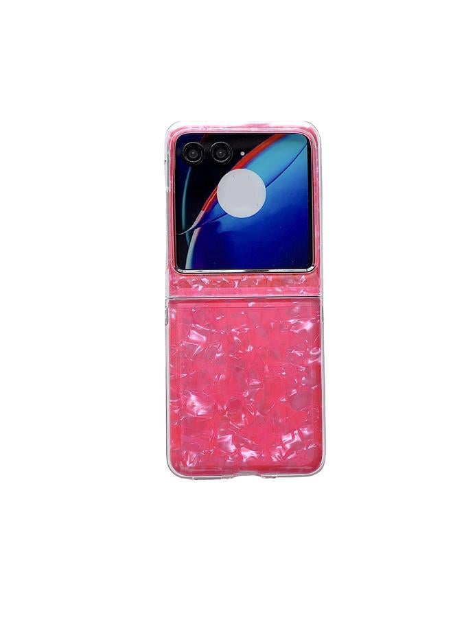 جراب هاتف Motorola Razr 50 بنمط صدفي لؤلؤي (أحمر)