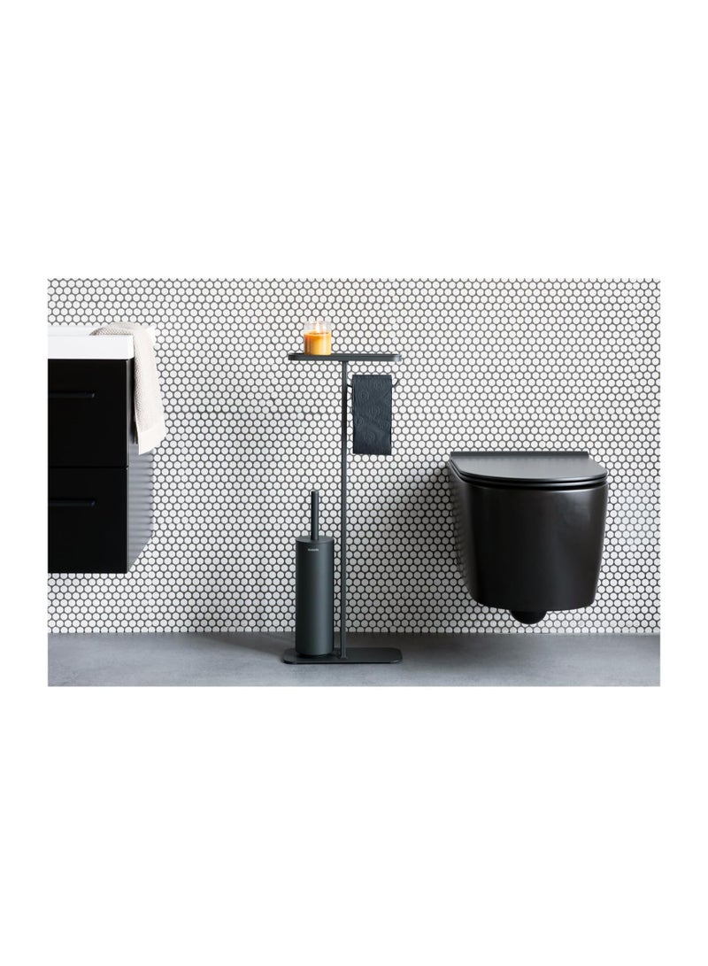 brabantia برابانتيا - ميندسيت تواليت باتلر - رف حمام، حامل لفافة التواليت وفرشاة تواليت صحية - فولاذ مقاوم للتآكل - قاعدة مستقرة وغير قابلة للانزلاق - إنفينيت جراي - 75.5 x 12.5 x 29 سم - Image 3