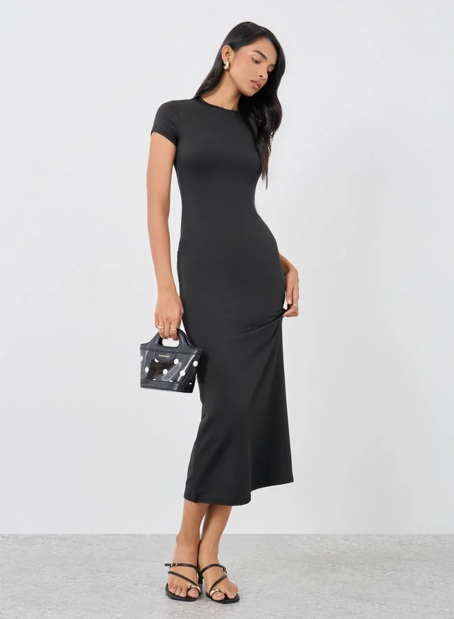 تايك تو Take Two Solid Black Short Sleeve Midi Dress
