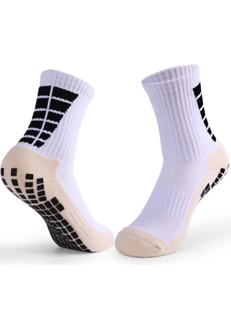 جوارب كرة القدم المقاومة للانزلاق للرجال - 3 أزواج جوارب رياضية سميكة ماصة للصدمات مع تهوية ومقاومة للرائحة، للكرة القدم والنادي الرياضي والارتداء اليومي - Image 3