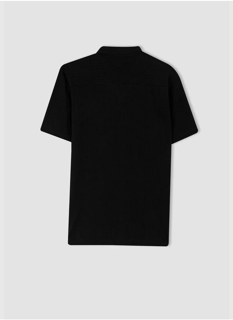 ديفاكتو Man Regular Fit Apache Neck Woven Top Short Sleeve Shirt