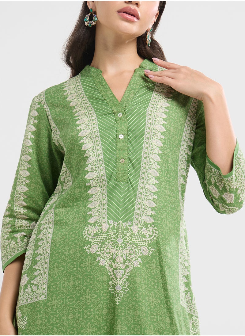 V-Neck Printed Kurta