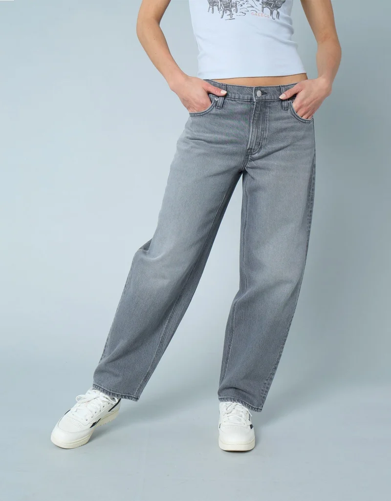 American Eagle AE Stretch Barrel Jean