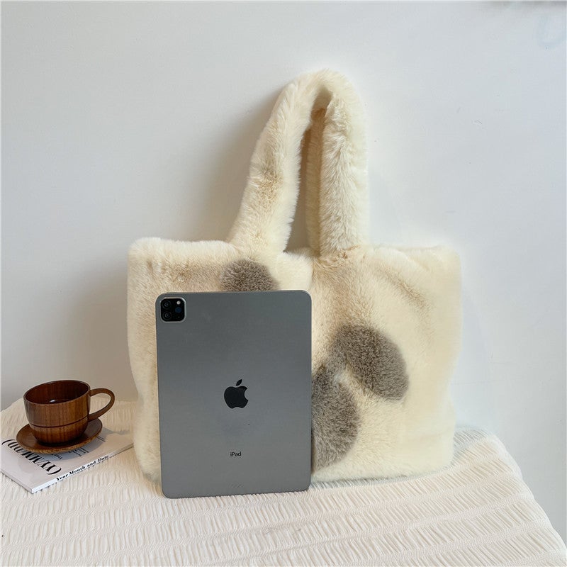 Plush Bag Travel Rabbit Pattern Furry 2024 Commuter Tote Large Capacity Plush Tote Bag - Image 4