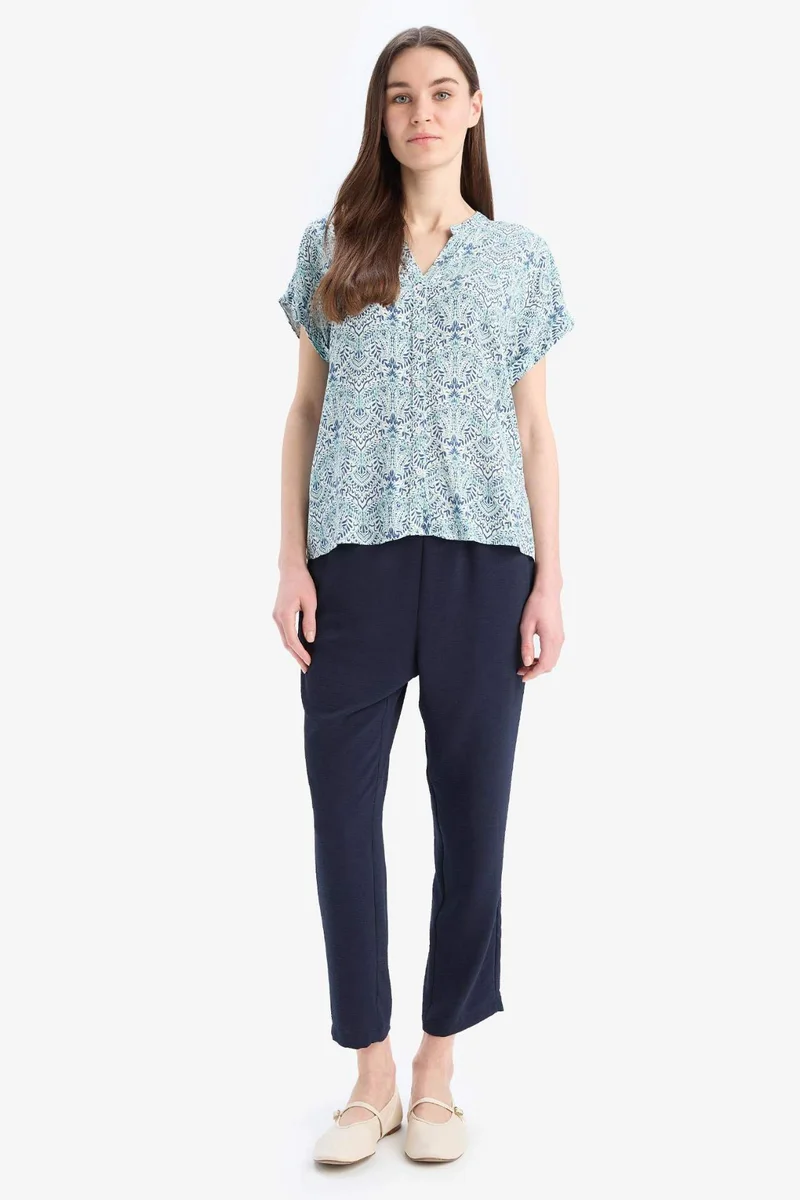 ديفاكتو Straight Fit Aerobin Trousers