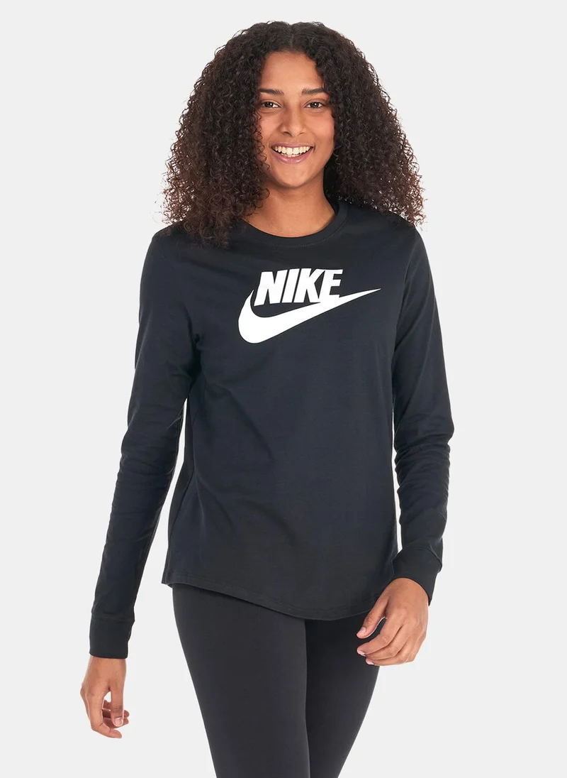 Nike Women's Sportswear Essentials Logo T-Shirt