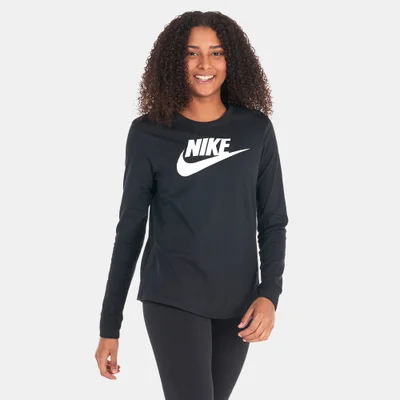 Nike Women's Sportswear Essentials Logo T-Shirt