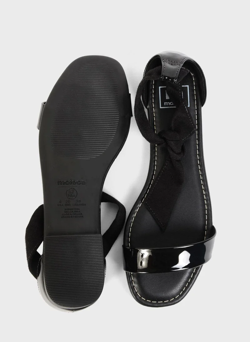 موليكا Ankle Strap Flat Sandals