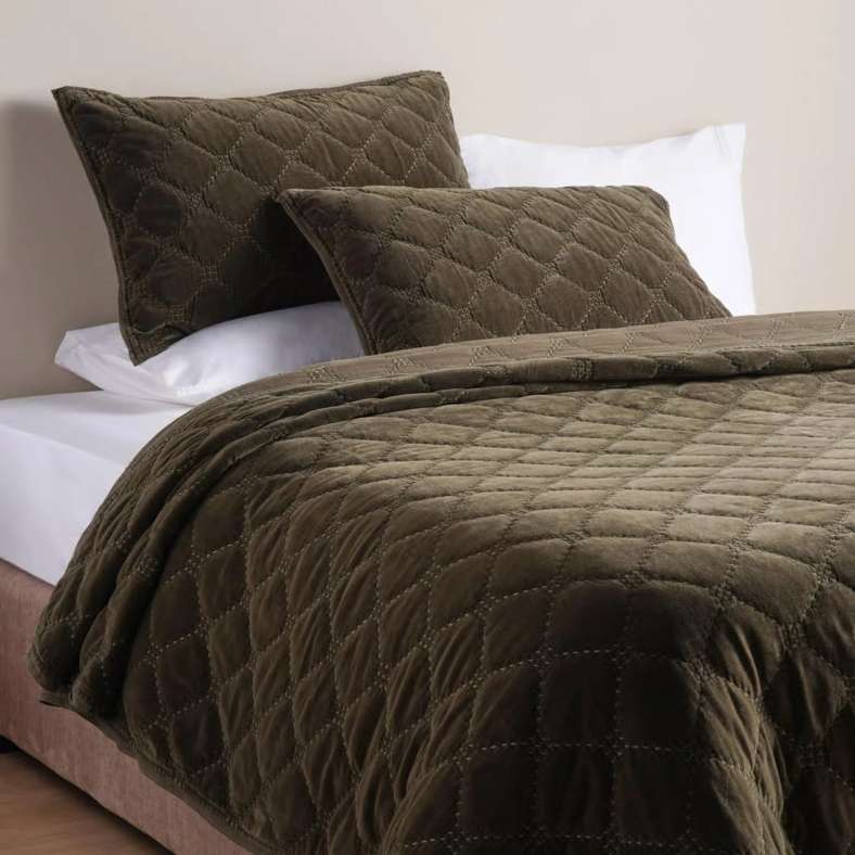 Pan Home طقم غطاء سرير كتان مخملي كاميرون - زيتوني - Image 1