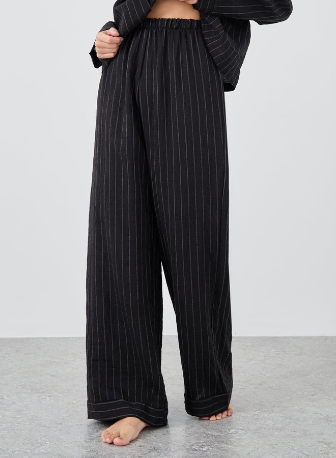 ستايلي طقم بيجامة وقميص مخطط بأزرار بنسيج ستايلي - Image 4