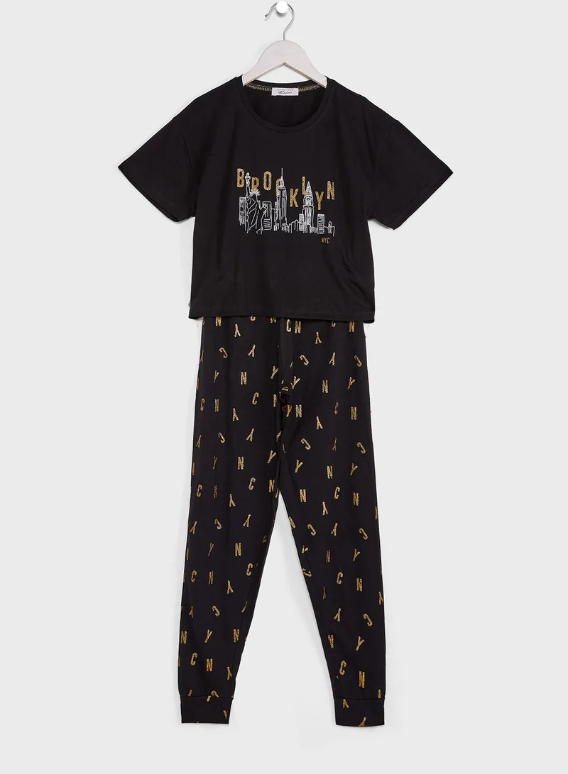 NEW LOOK Kids Brooklyn Pyjama Set