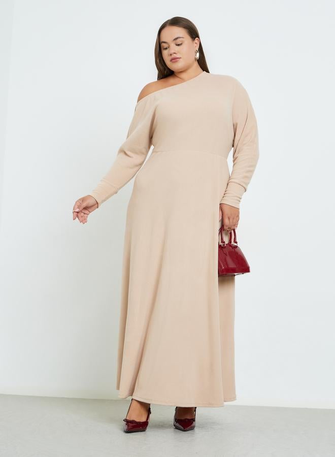 ستايلي فستان طويل بمقاس كبير وياقة غير متماثلة الطول - Image 1