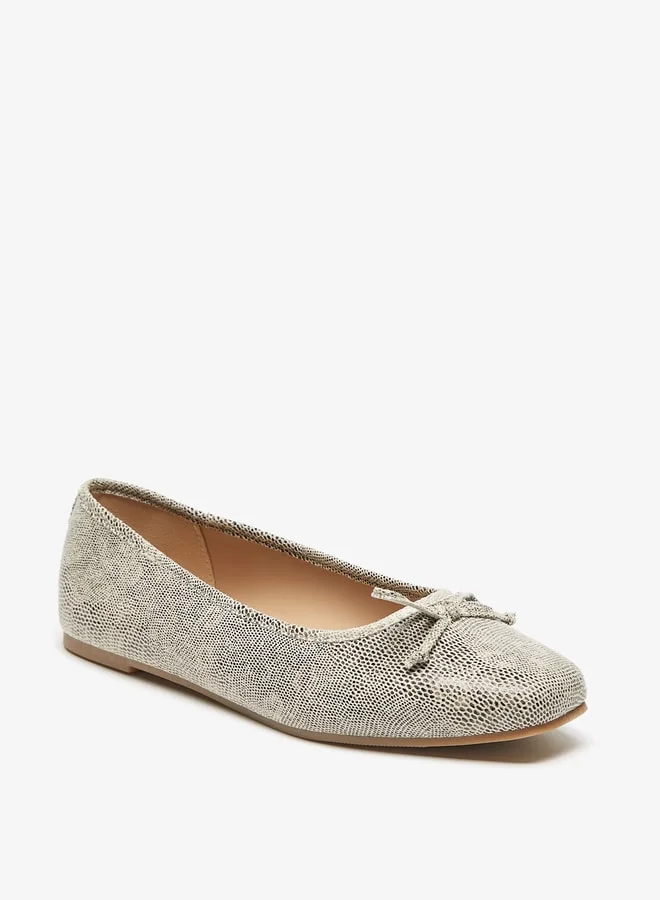 فلورا بيلا من شو إكسبرس Animal Textured Round Toe Ballerina Shoes with Bow Detail
